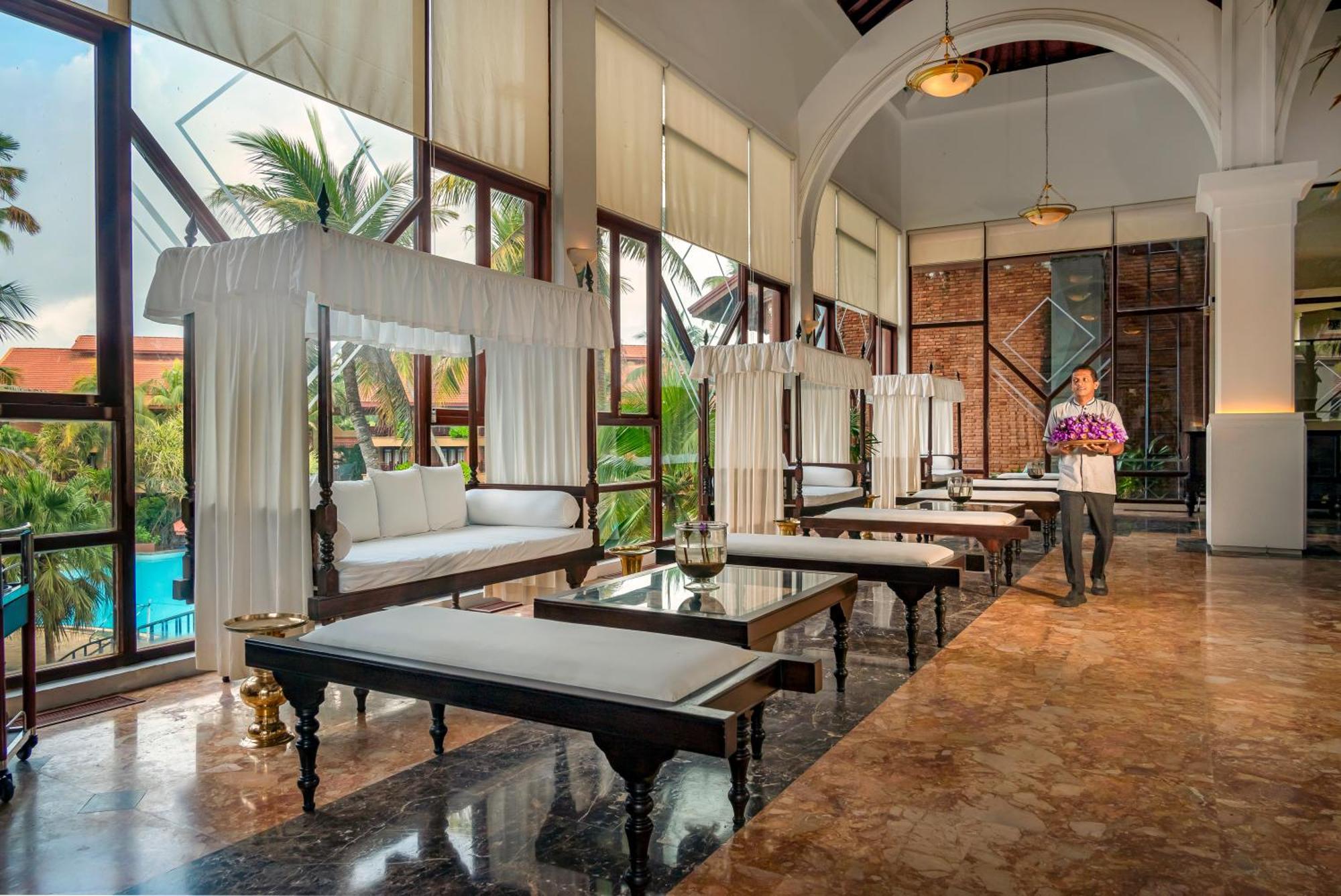 Royal Palms Beach Hotel Kalutara Exterior foto